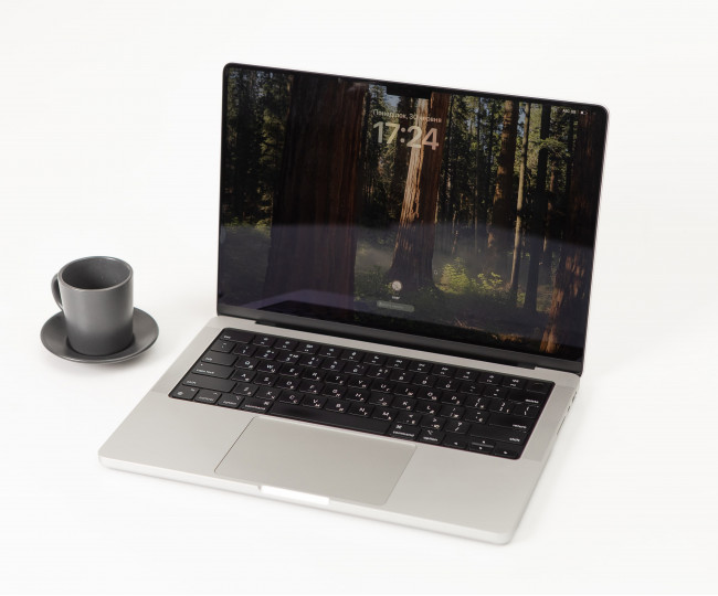 MacBook Pro 14" Silver 2023 (MR7K3) б/у